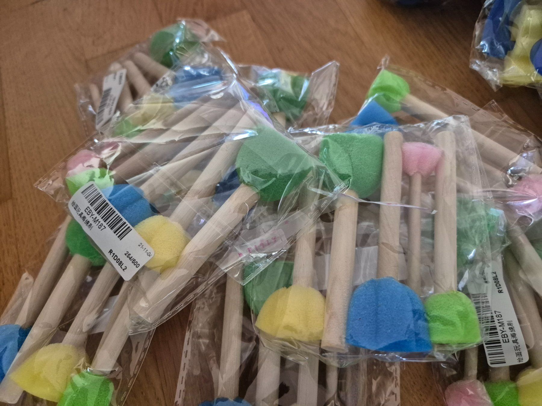 Kit bricolage: Bastelmaterial, Malroller, -stempel, total 21 Artikel – Nuovo e nell'imballaggio originale da Thun venduto da tinu2031 2