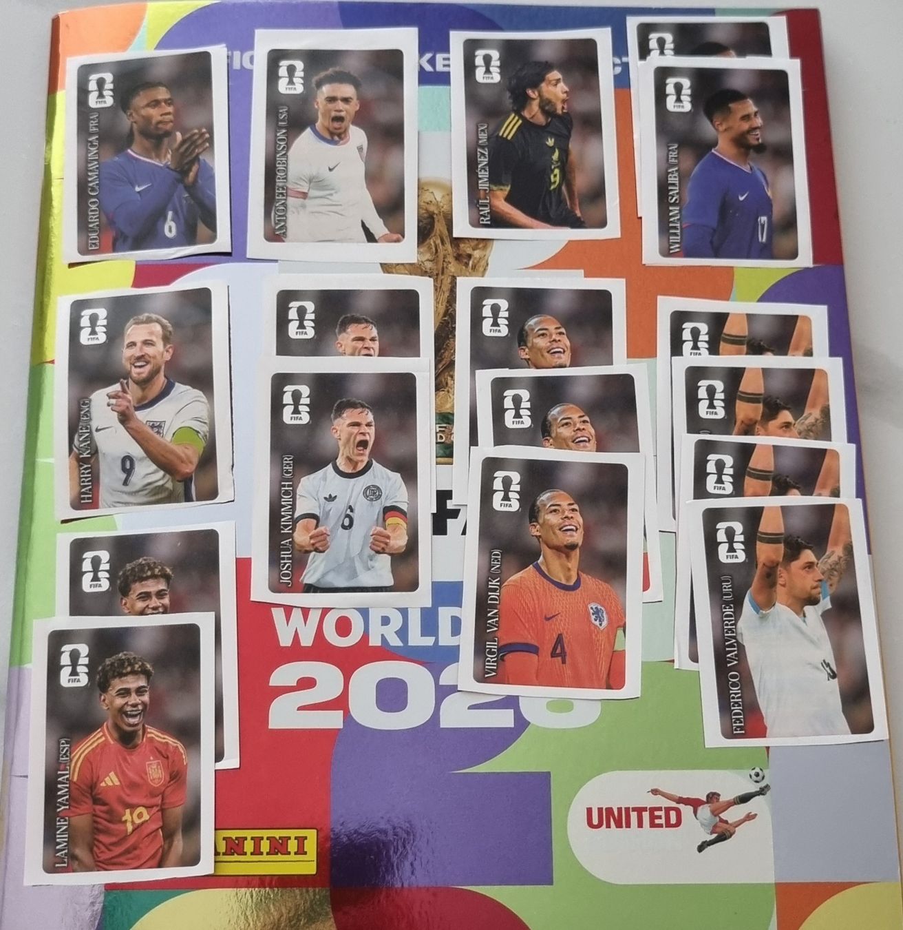 Panini Carte collezionabili: 9 verschiedene Panini Coca Cola Sticker + Doppelte – Usato da Fehraltorf venduto da maanu__97