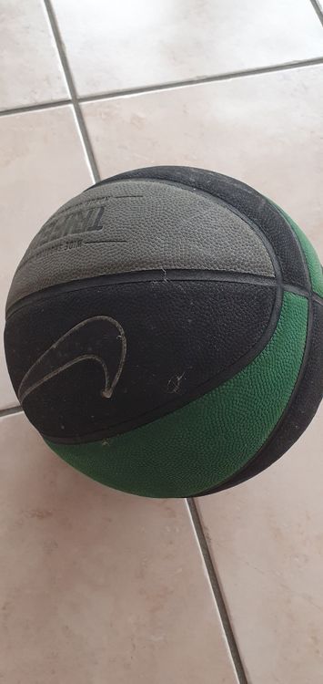 Ballon de basket d'occasion - Collection