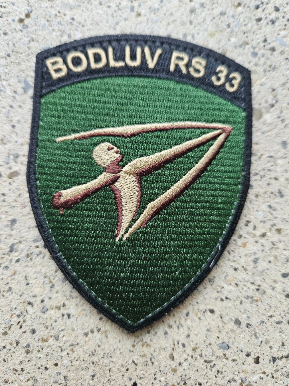Schweizer Armee Placchette & Badge: *** Badge Bodluv RS 33 mit Klett *** – Nuovo e nell'imballaggio originale da Riedholz venduto da fr_sIruP