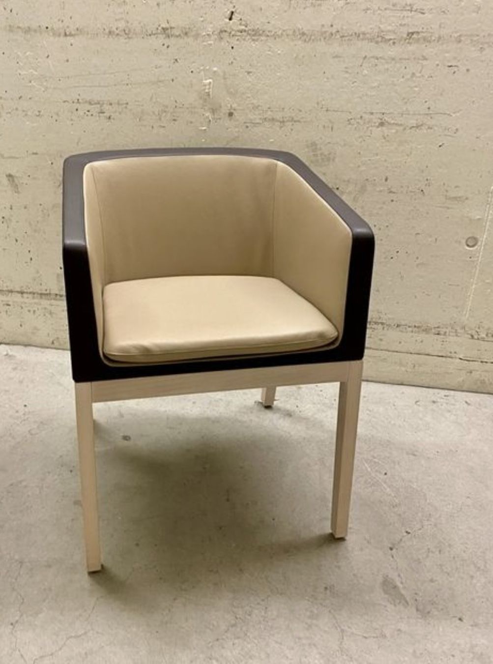 Poltrone: Sessel Leder neu – Nuovo (secondo la descrizione) da Oberkirch LU venduto da Montjola