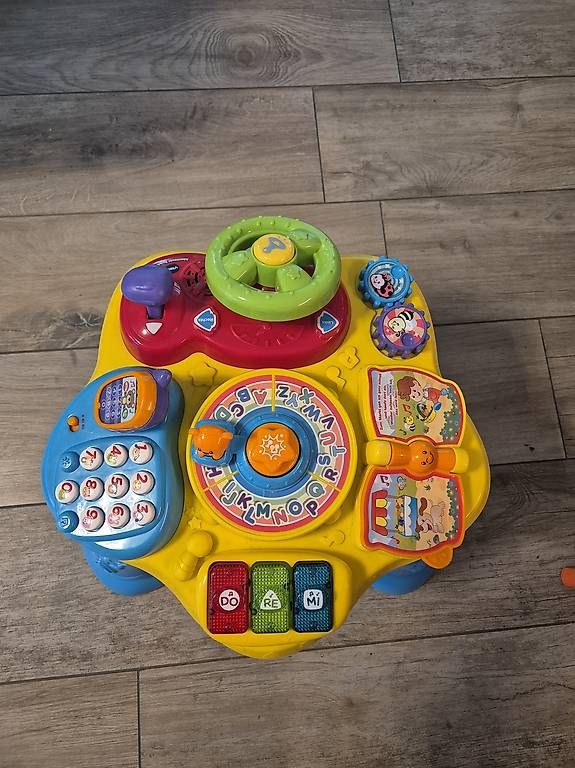 Jouets: Spieltisch – D'occasion à Oetwil am See par delia.hess 1