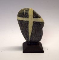 Kreuz in Stein