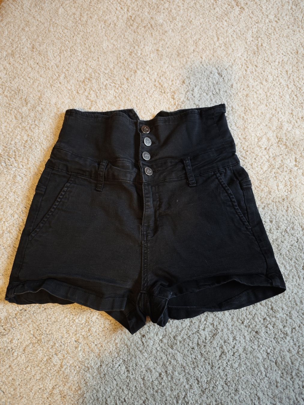 Pantalons: Shorts gr. 32 – D'occasion à St. Margrethen SG par bienlii