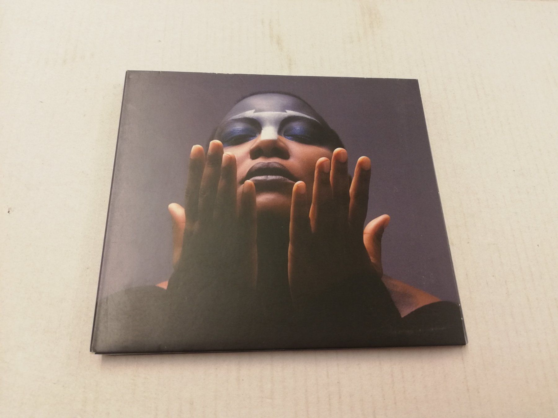 CD: MESHELL NDEGEOCELLO - COMET, COME TO ME – Usato da Bern venduto da Vinylsound.ch