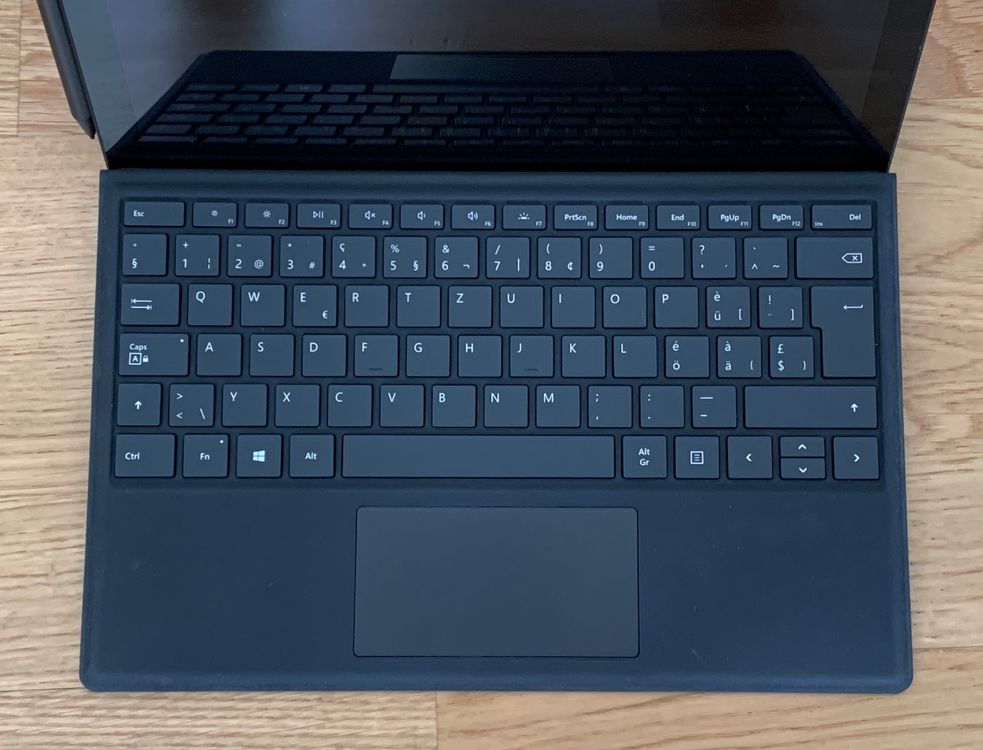 Microsoft Surface Pro 7 (i5/8GB/256GB) mit Tastatur und Pen ...