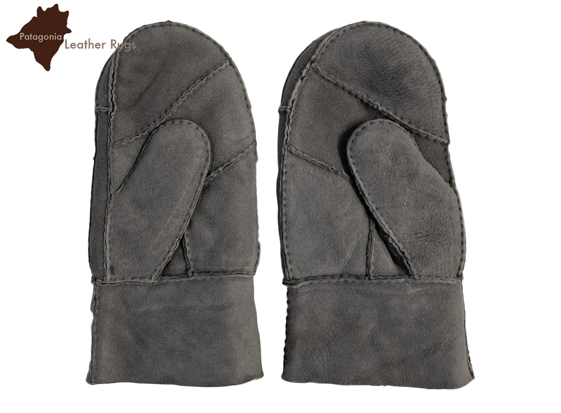 Guanti & manicotti: Handschuhe-Fäustlinge Lammfell – Nuovo e nell'imballaggio originale da Arbedo venduto da patagonialeatherrugs 1