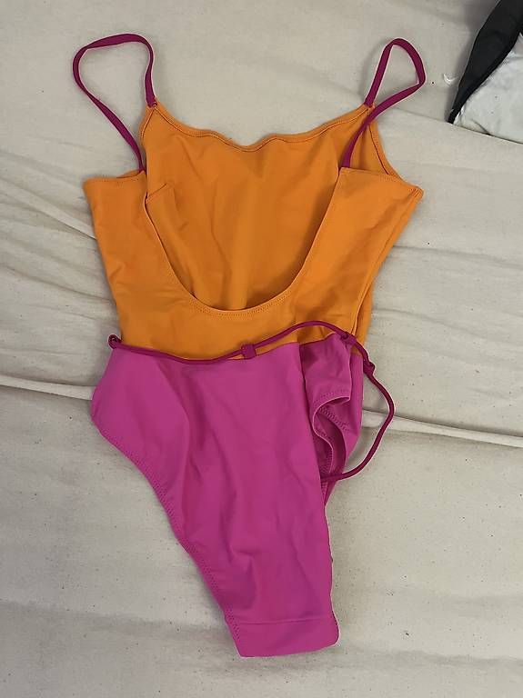 Badekleider & Bikinis: Badehose Huit Grösse L / 40 – Gebraucht aus Zürich von lea_8j6n 1