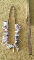 Collana realizzata con pezzi di conchiglie