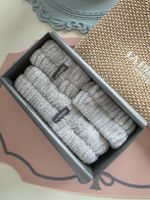 La Prairie set : Kosmetiktasche, Haarbänder, Körperbürste