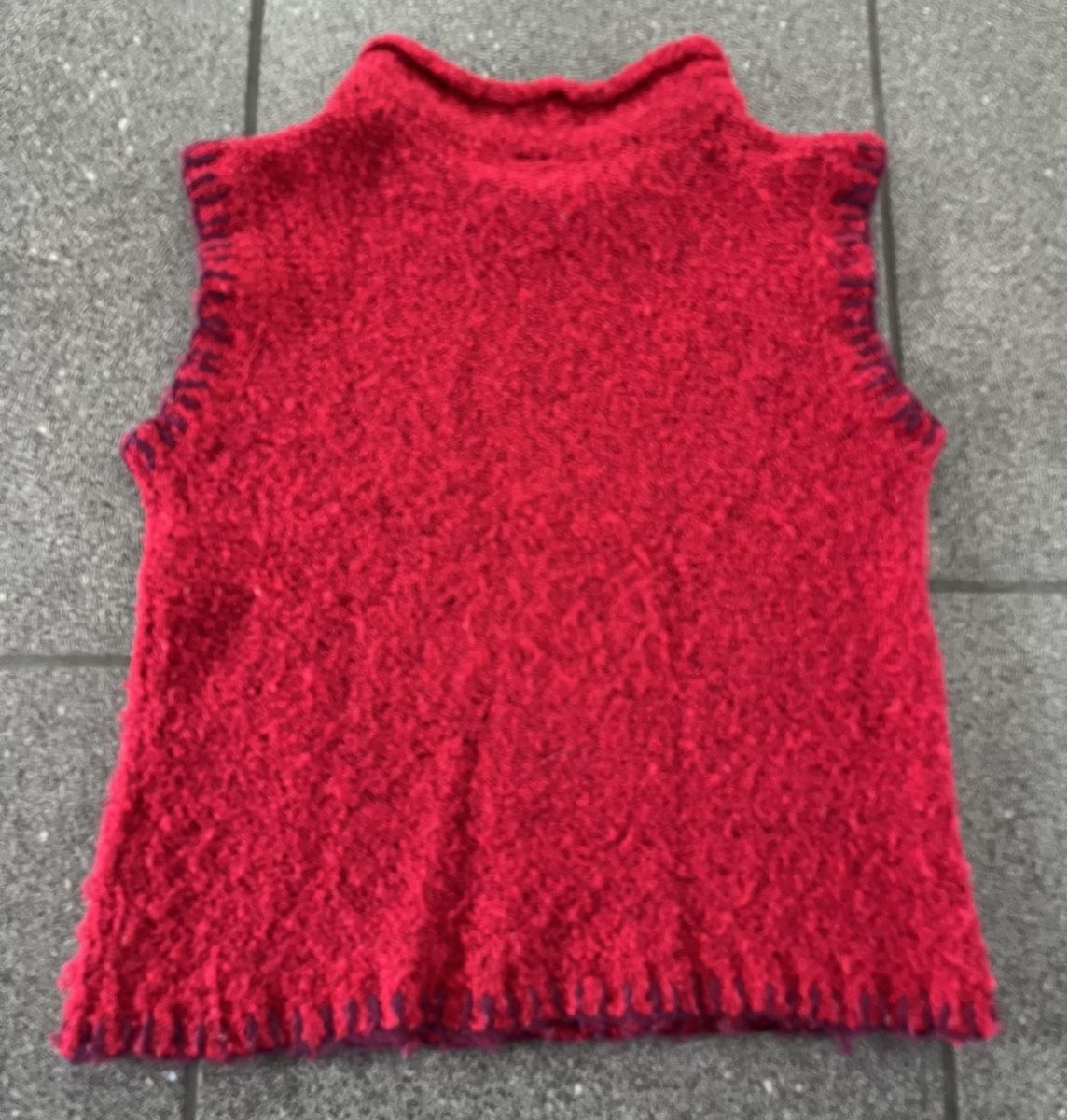 Pulls et sweat-shirts: Zuckersüsser Pullunder Gr. 116 – D'occasion à Hünenberg See par spartakus02 1