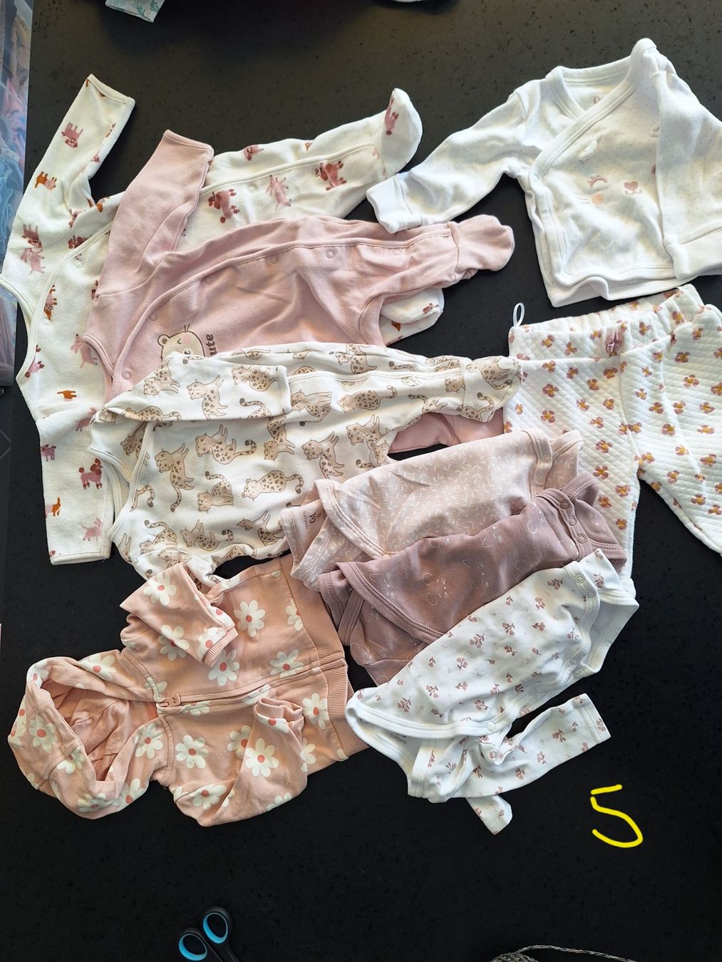 Lotti & Set di vestiti: Kleiderpaket Gr. 62 – Usato da Au SG venduto da Schnuga