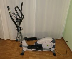 Cross-Trainer mit Fitness-Programmen (fast ungebraucht...)