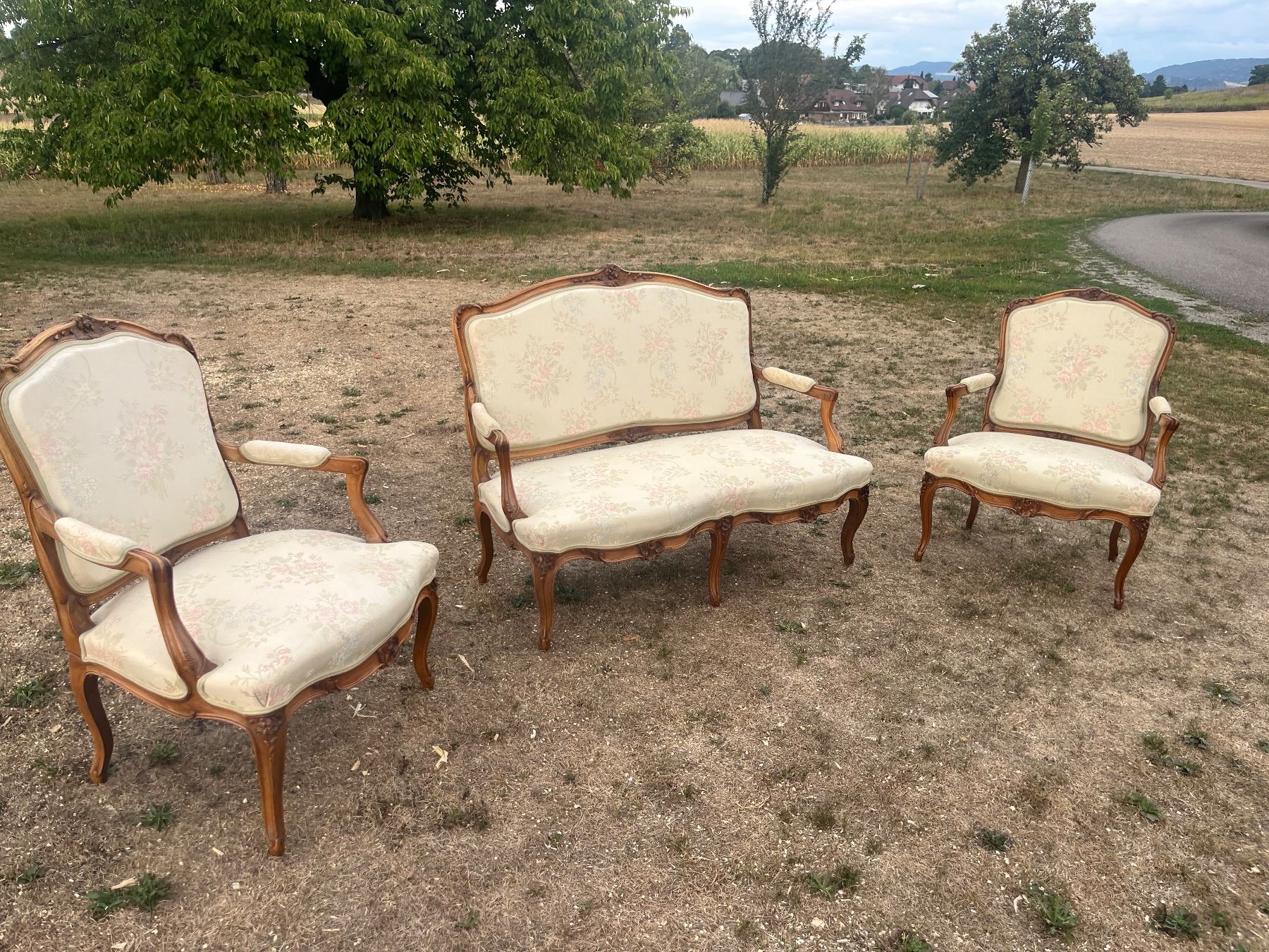 Sofas: Sofa und 2 Sessel Gepolstert – Gebraucht aus Allmendingen b. BE von juair 5