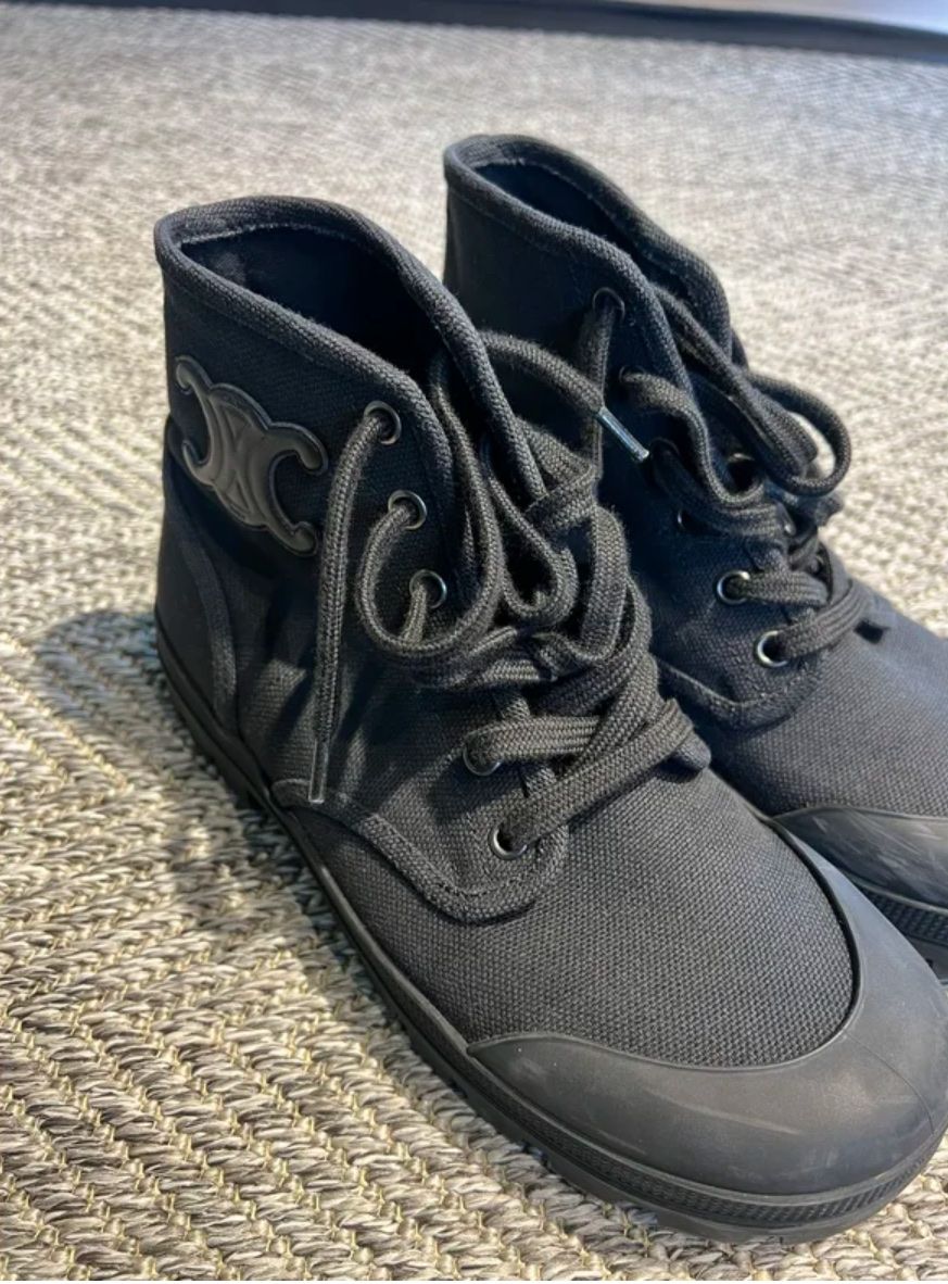 Celine Scarpe da donna: CELINE Boots Patapans schwarz - Grösse 39 – Usato da Horw venduto da stamst 1