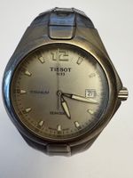 Revisionsbedürftige TISSOT Titanium Uhr