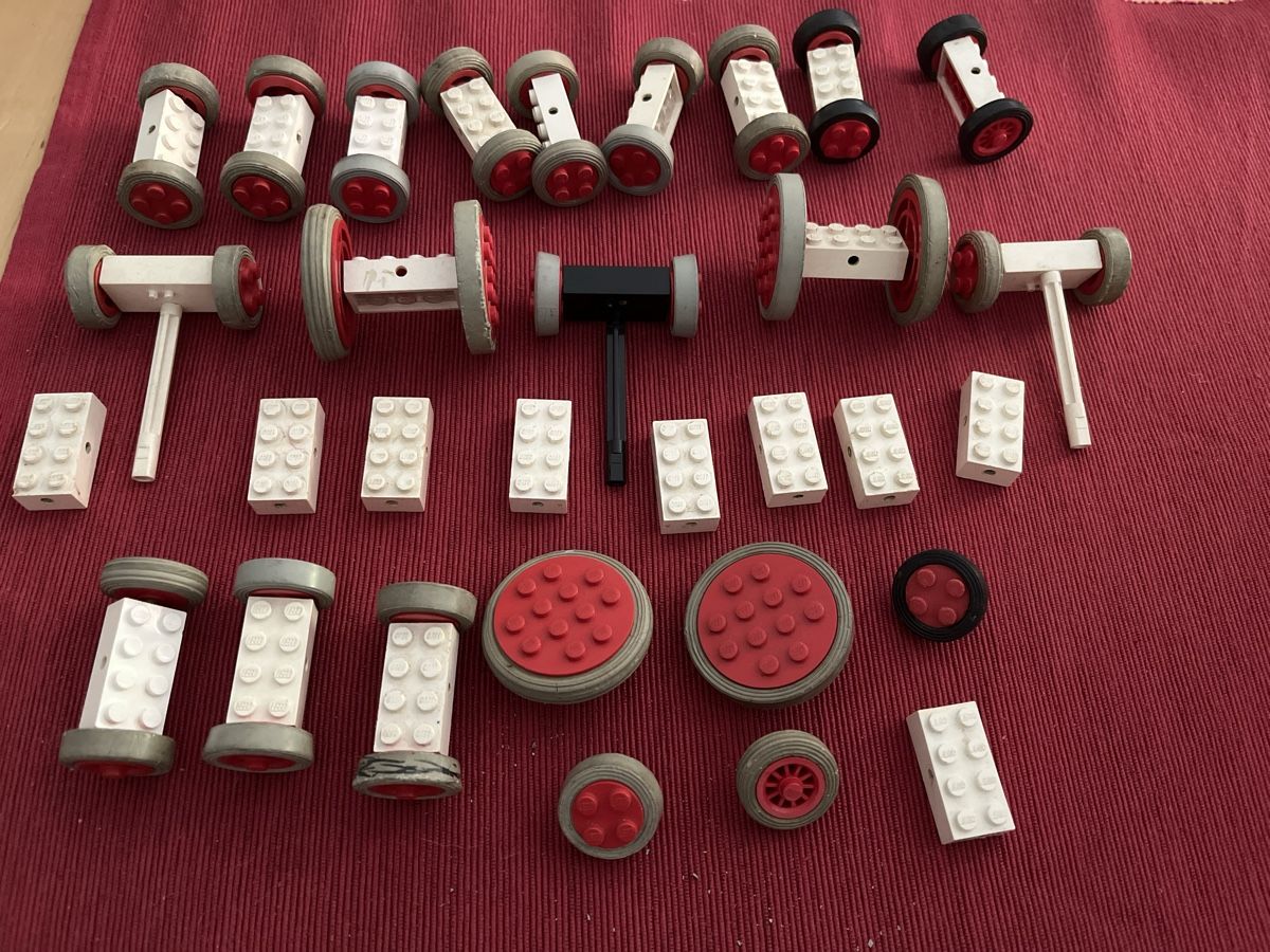 Lego Giocattoli: Lego Achsen und Räder Vintage – Usato da Neuenhof venduto da Pixeline