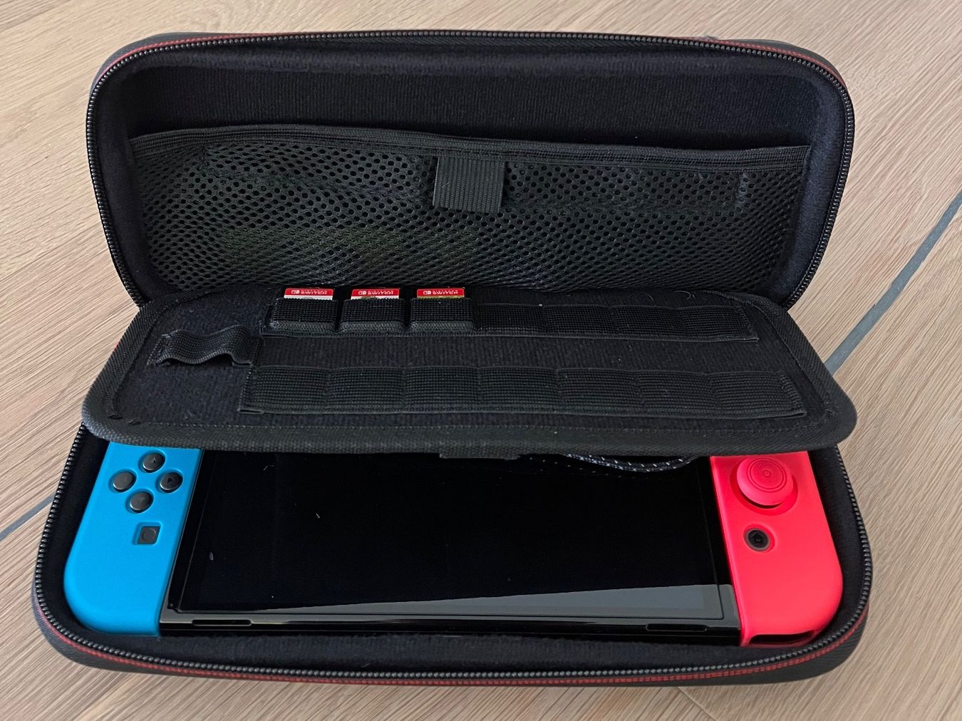 Nintendo Console: Nintendo Switch OLED – Usato da jona venduto da nixli123 7