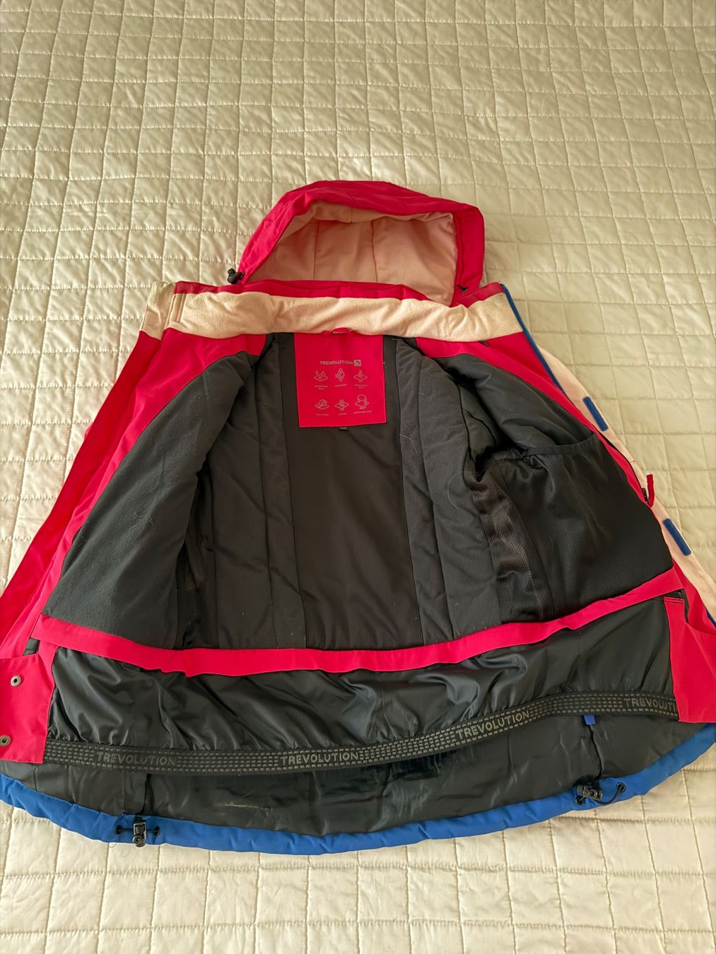 Trevolution Giacche & Cappotti: Trevolution Skijacke Mädchen 140cm – Usato da Wädenswil venduto da Alice_style 2