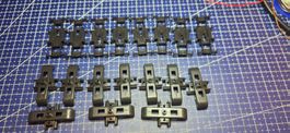 Konvolut Chassis-Teile f. H0 Modellbahn Spur H0 - Neuwert...