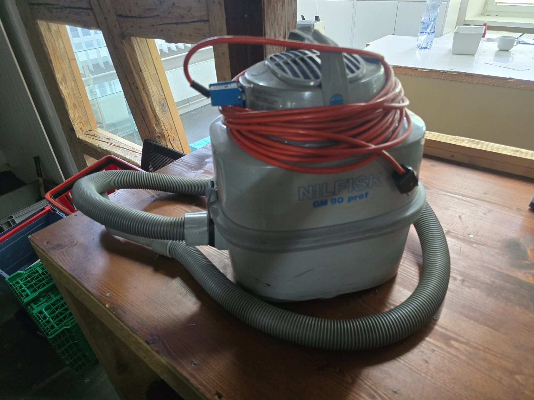 Nilfisk Aspirapolveri & Accessori: gebrauchter Nilfisk GM90 Prof 1100W Staubsauger ab 1.- – Usato da KRINAU venduto da Mio_Liqstyle 5