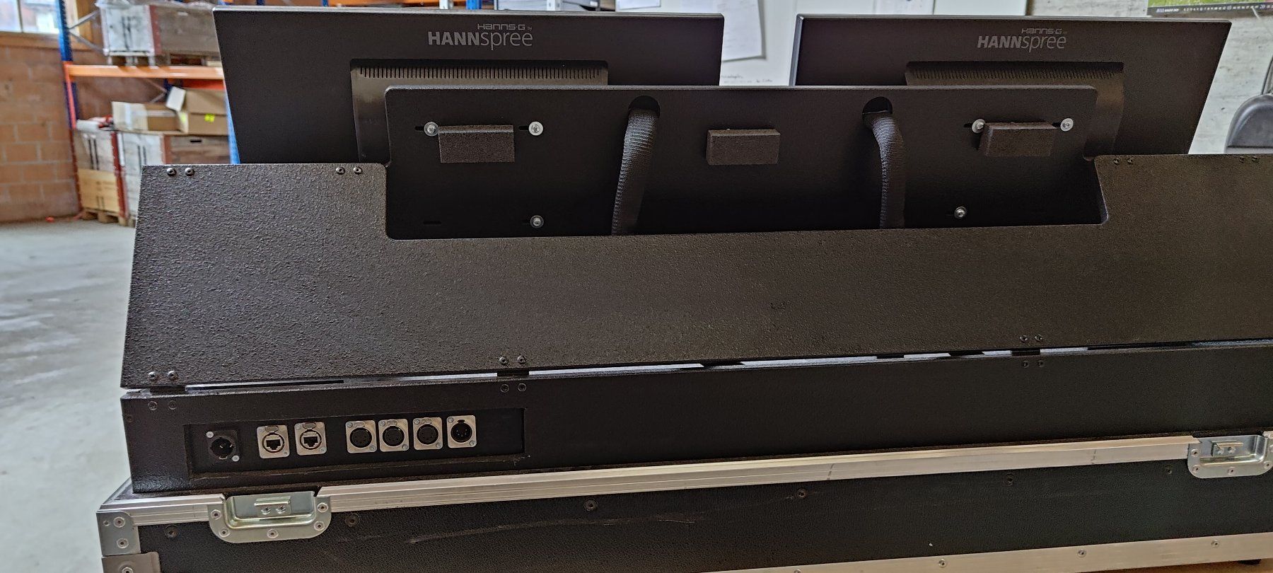 Console di mixaggio: Grand MA3 onPC Case / PC / Monitore – Usato da Worb venduto da Jeremias86 6