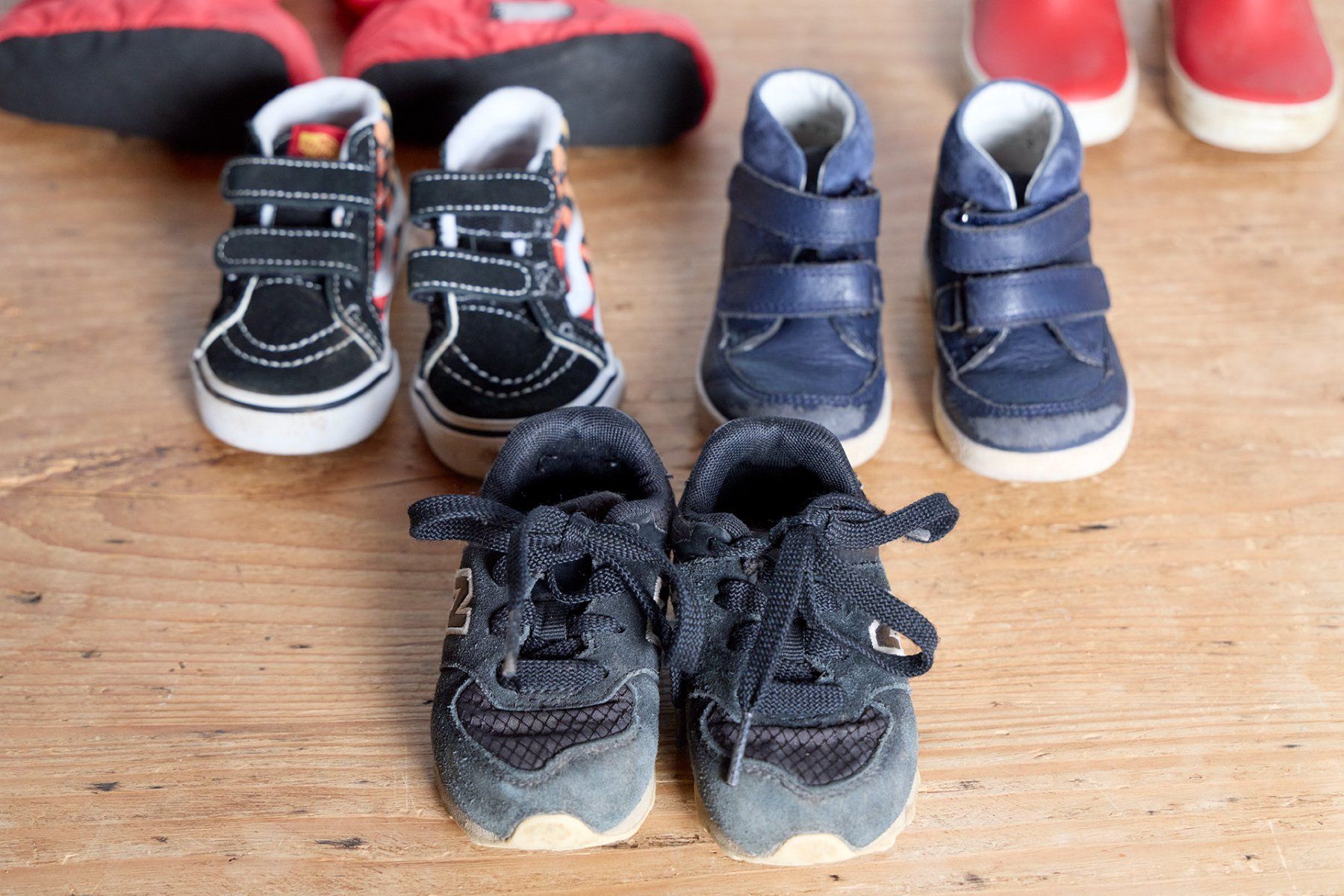 Schuhe für Jungen: Schuhpaket Grösse 20 - 21 – Gebraucht aus Ennetbürgen von JWBT 2