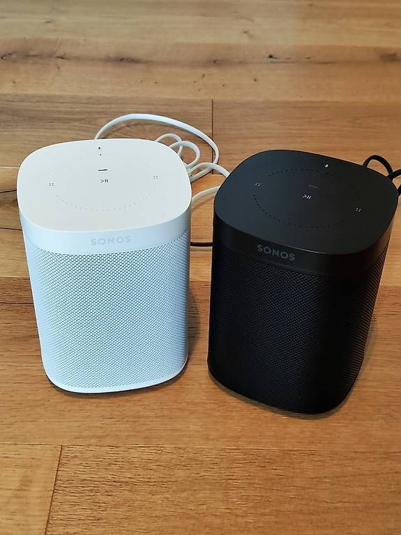 Haut-parleurs: 2x Sonos One 2nd Gen – D'occasion à Liebefeld par _.Fyychli._