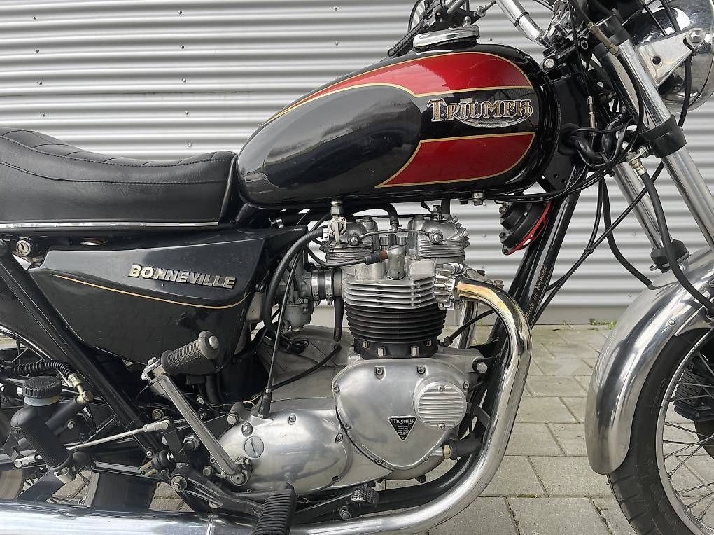 Strada: Triumph 750 Bonneville – Usato da Unterägeri venduto da BSA_A65 2