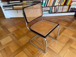 1 Freischwinger - INTERIO