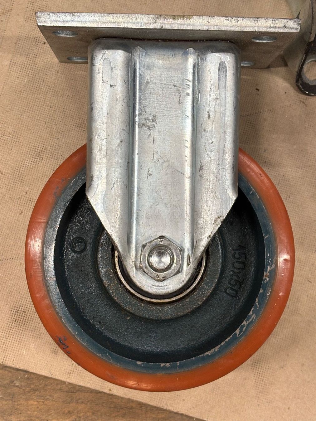 Altro per stoccaggio & trasporto: 4 Stück Schwerlastrollen Lenkrollen Bockrollen, Rollen – Usato da Winterthur venduto da ReUse_Baumarkt 5