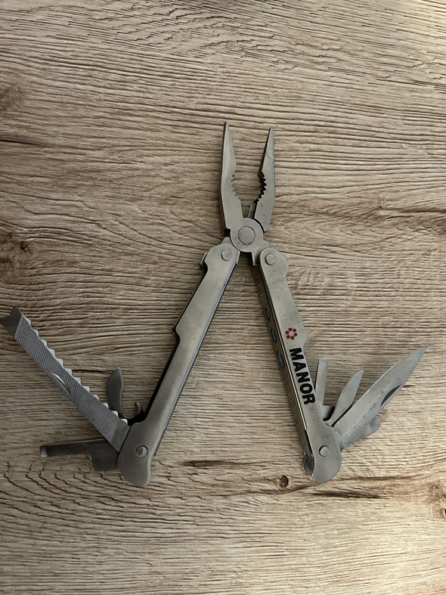 Alle Werkzeuge: Multitool Manor inklusiv Bit-Set und Etui gebraucht – Gebraucht aus Chur von eagle86federico 1