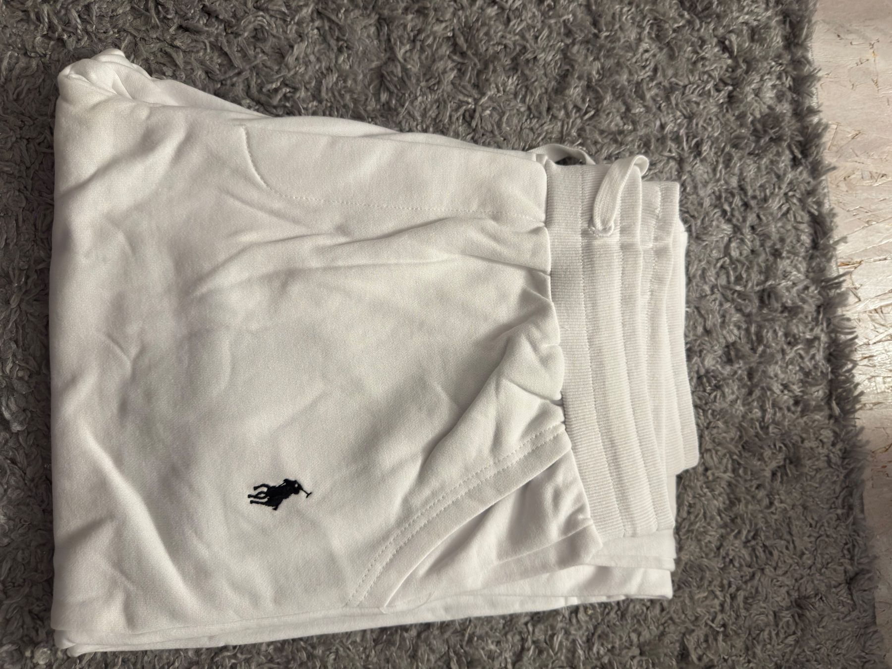 Ralph Lauren Pantaloni: Ralph Lauren Trainerhose – Nuovo (secondo la descrizione) da Römerswil LU venduto da oli_9hd5