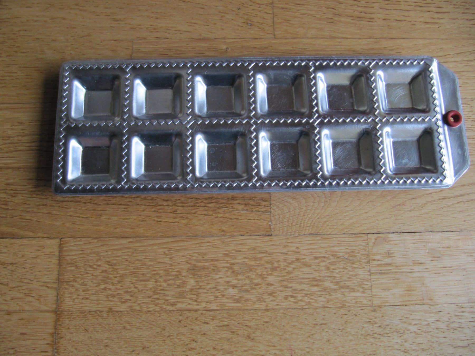 Elettrodomestici da cucina: Ravioliform RavioliTray, 12er, Raviolischablone Raviolibrett – Nuovo (secondo la descrizione) da Würenlos venduto da AustralisZ
