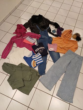 Grosses Kleiderpaket Mädchen ab Grösse 152 bis S