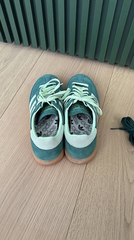 Scarpe da donna: Adidas Handball Spezial 38 2/3 – Usato da Solothurn venduto da Juliasju 2