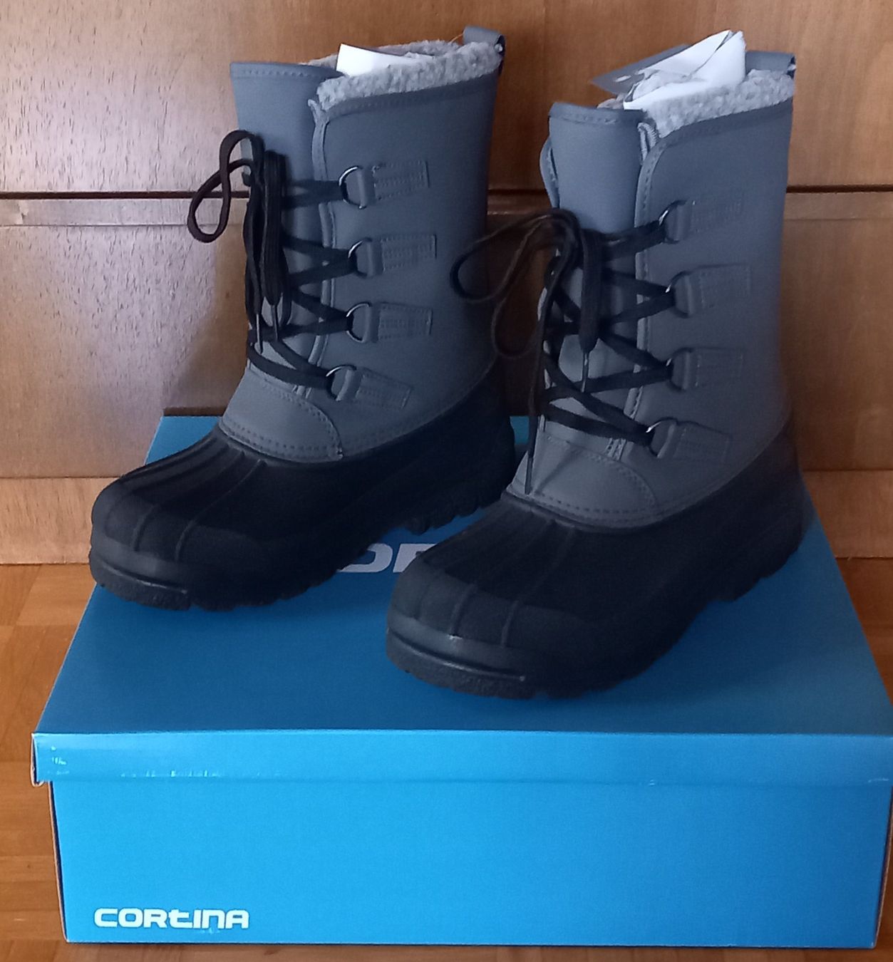 Herrenschuhe: Cortina botte de neige Deltex taille 41 – Neu und originalverpackt aus Tramelan von Belleza82 1