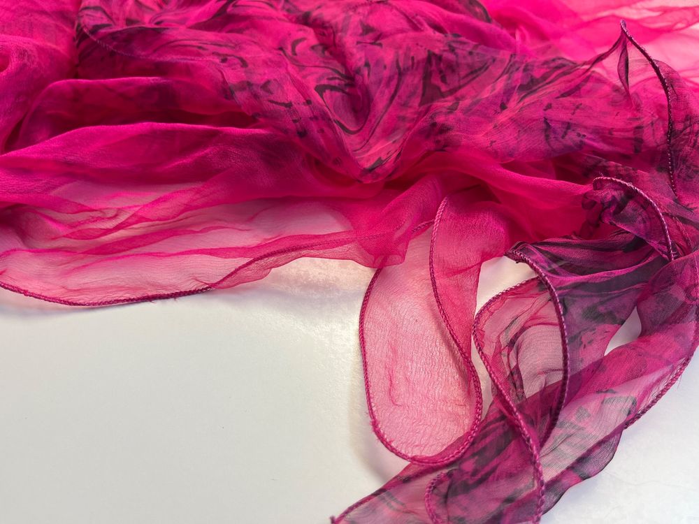 Luftiges Seidenfoulard Chiffon - ca 100 x 40 cm | Kaufen auf Ricardo