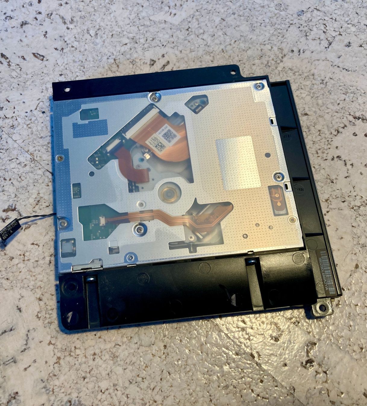 Apple PC: Apple iMac A1311 2010 Super Multi DVD Rewritter Model: GA32N – Usato da Saas-Grund venduto da GarageSaleToday 1