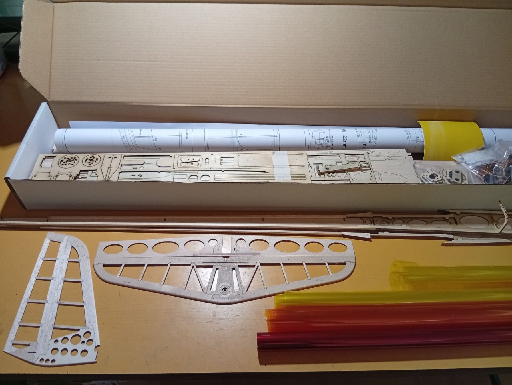 RC Kits de montage: Kit bois FXJ 2.5 – D'occasion à La Chaux-de-Fonds par agusta03 1