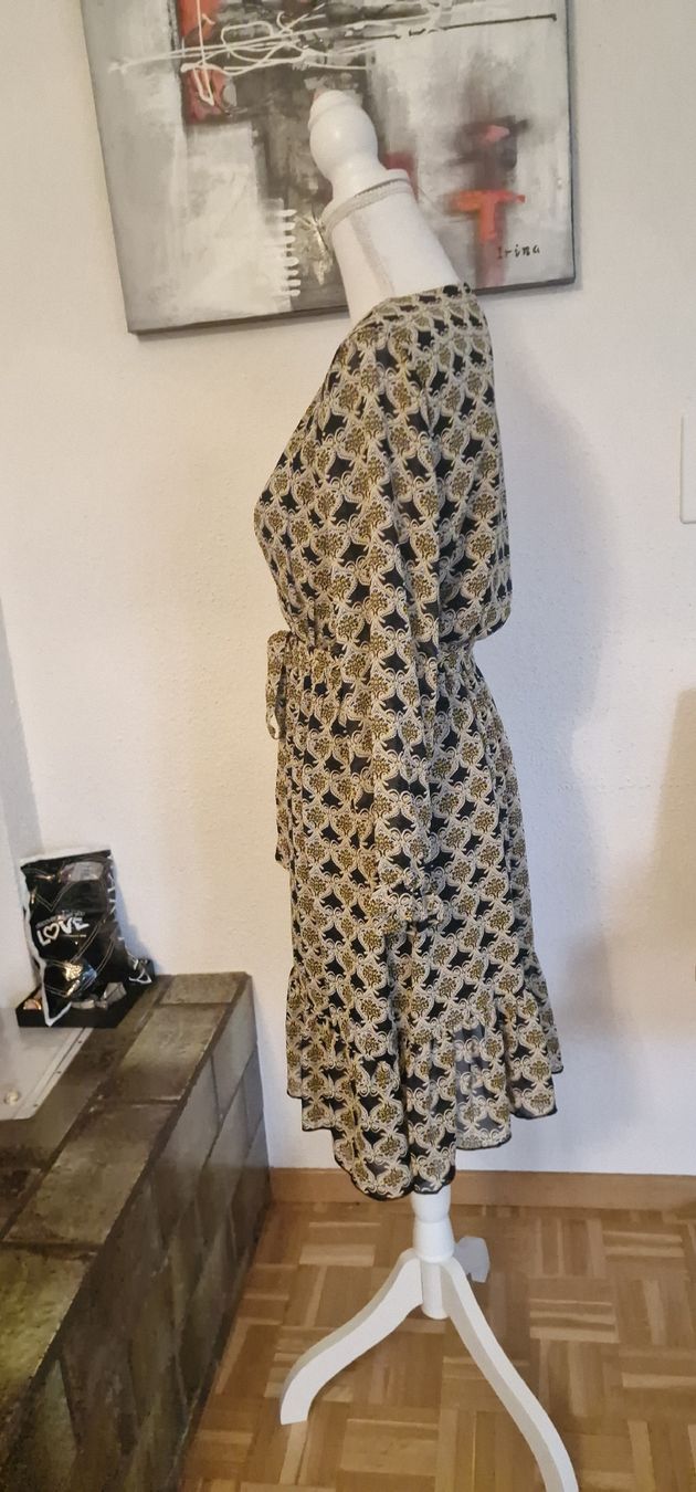 Kleider: Archie Love Kleid, Grösse 36 – Gebraucht aus St. Gallen von mania03 3