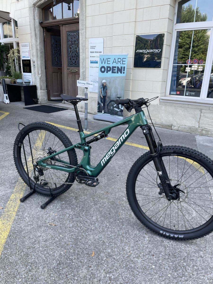 Velos: Megamo Reason CRB 07 – Neu und originalverpackt aus Lenzburg von BalconyBikes