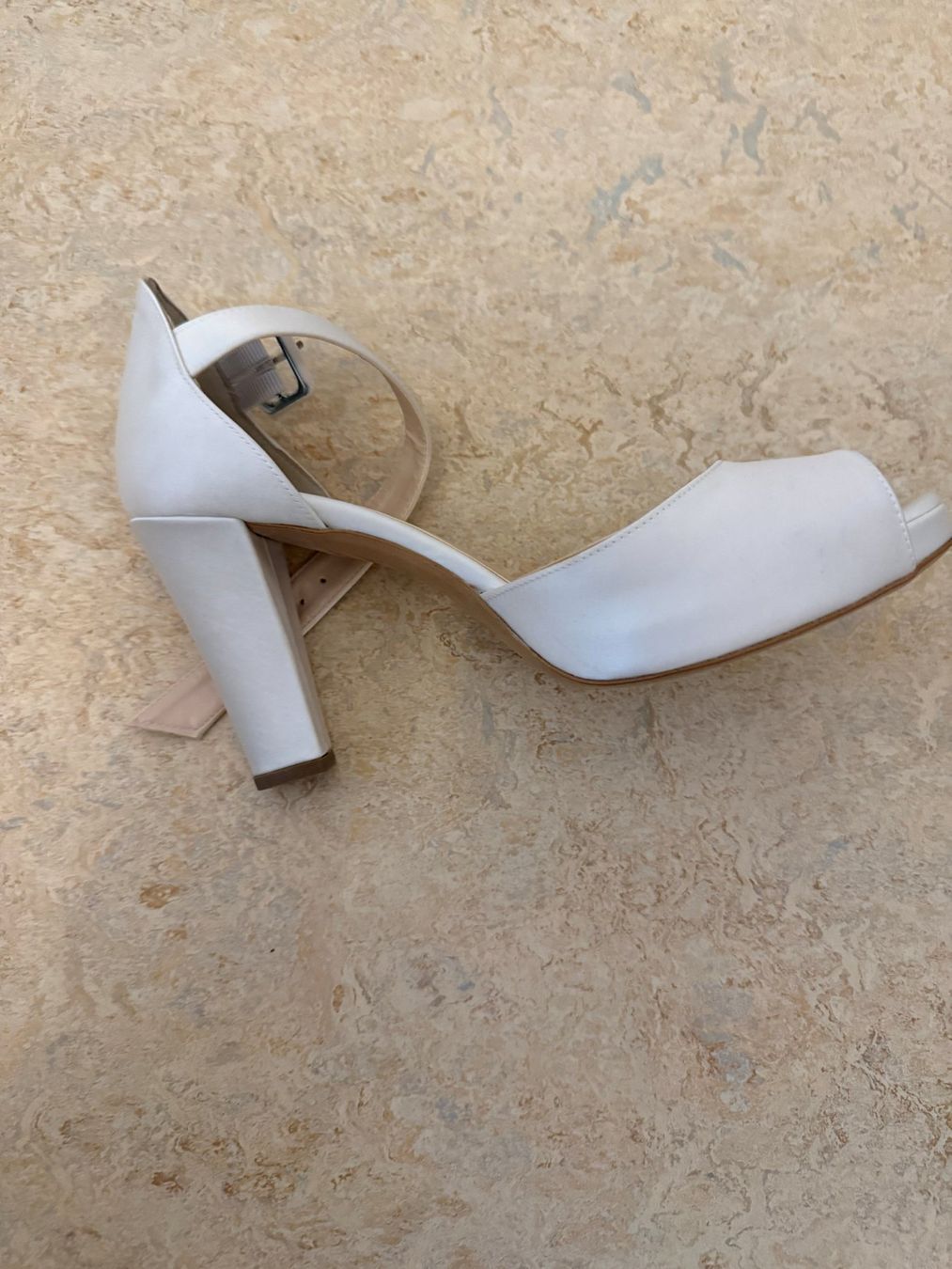 Damenschuhe: High Heels – Neu (gemäss Beschreibung) aus Effretikon von cesco11 1