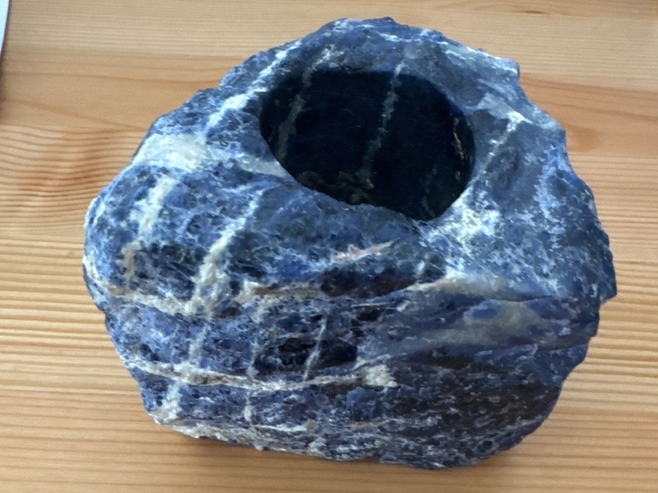 Minerali & Pietre curative: Massiver Sodalith-Stein (für Teelicht oder Kerze) – Nuovo (secondo la descrizione) da Zürich venduto da Tarafo5 1