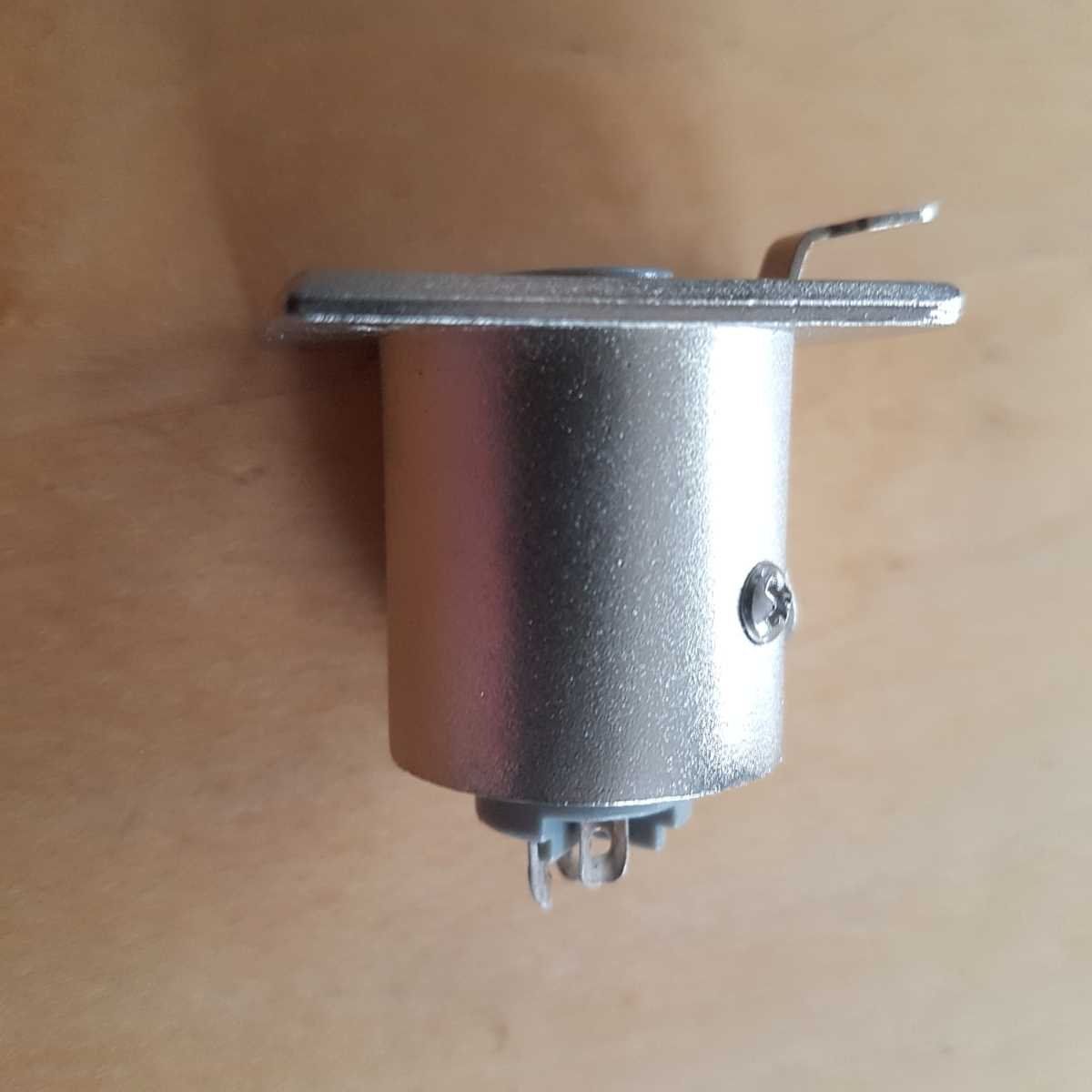 Componenti elettronici: XLR Einbaubuchsen 3 pol – Nuovo (secondo la descrizione) da Oberrieden venduto da Webzone 1