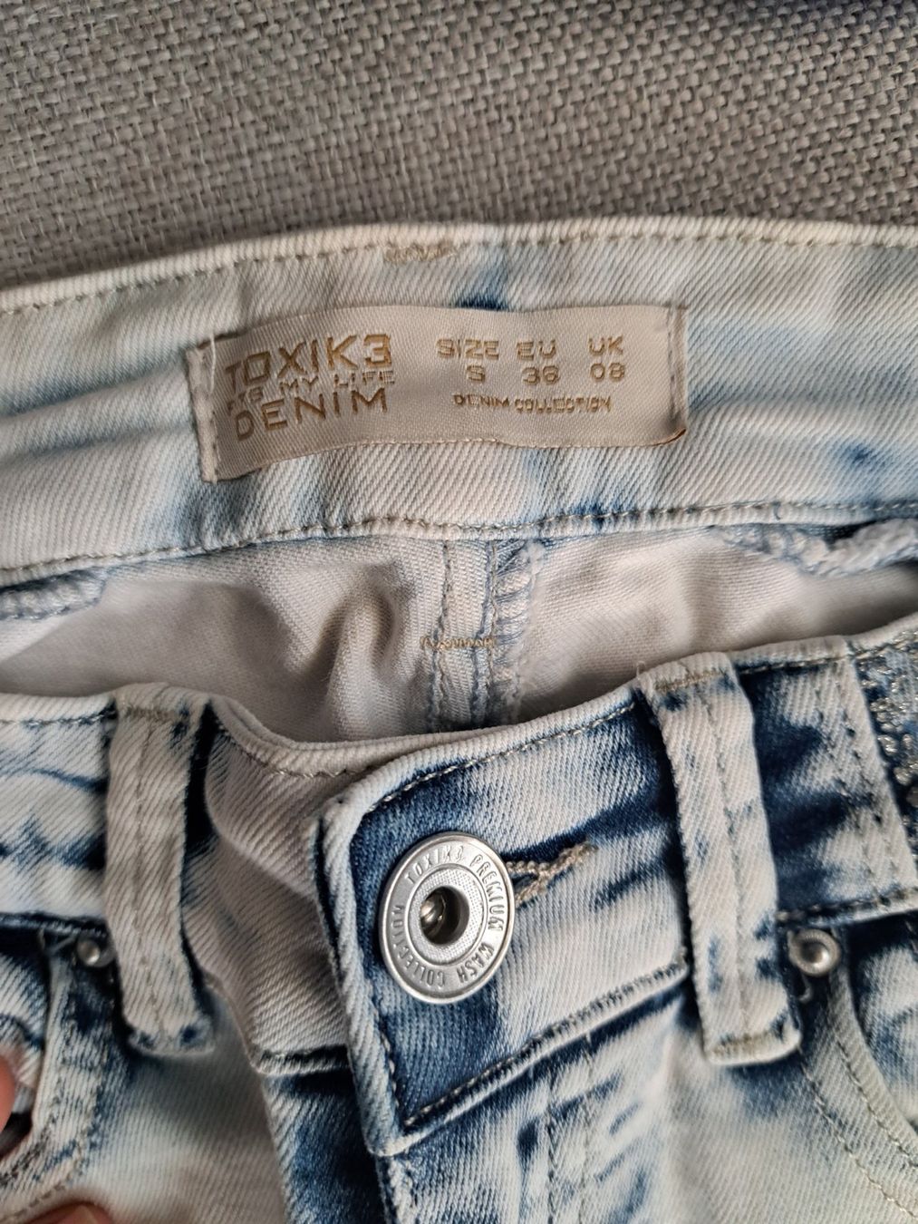 Jeans: Jeans Hose – Usato da Triesenberg venduto da Anastasia26 2