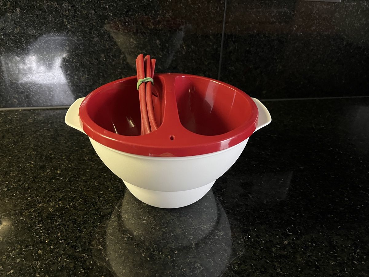 Tupperware Elettrodomestici da cucina: Tupperware Micro Dip Duo, neuwertig, mit Rezepten! – Nuovo (secondo la descrizione) da Kriegstetten venduto da sin_fp27 1