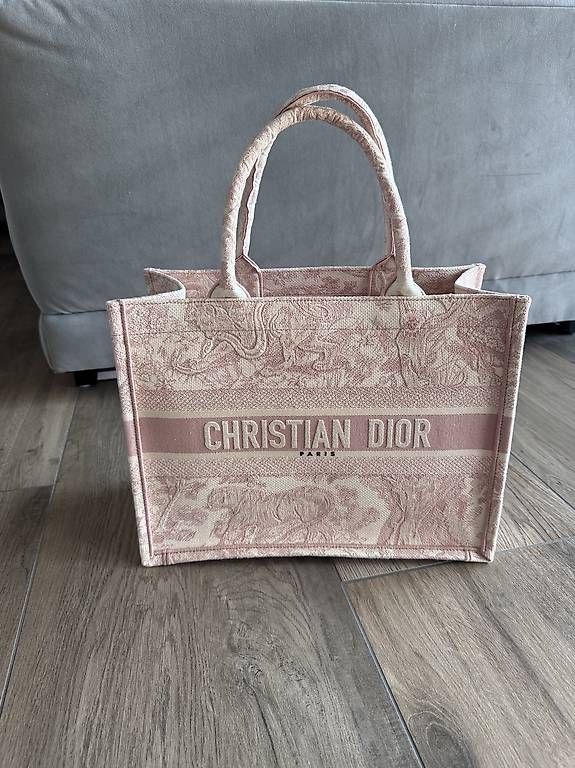 Dior Taschen: Dior Book Tote medium – Gebraucht aus Zufikon von Sterndli6