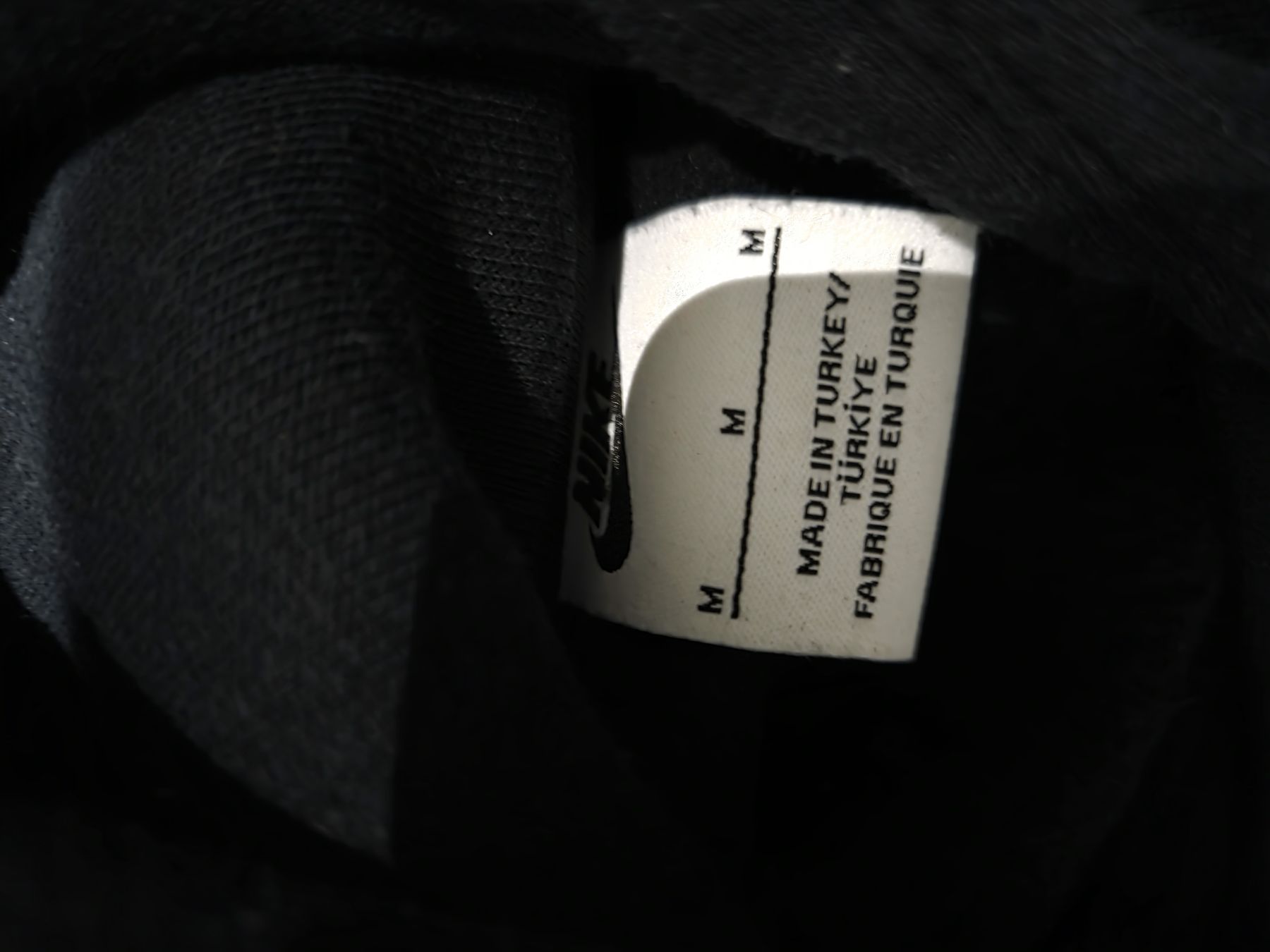 Nike Maglioni & Felpe: Nike Hoodie Schwarz Grösse M – Usato da Konolfingen venduto da Siggi_wulle 1