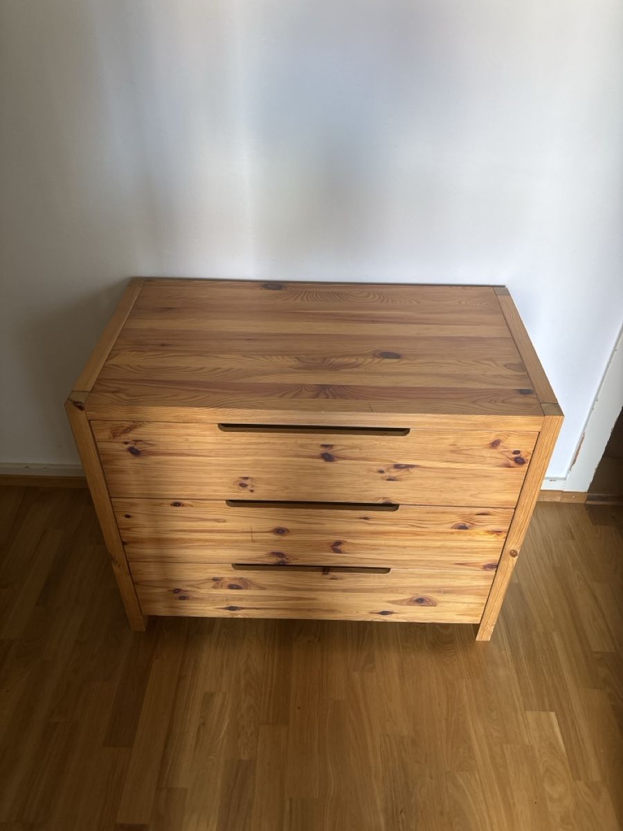 Commodes: Kommode aus Holz – D'occasion à Zürich par elgoozano 1